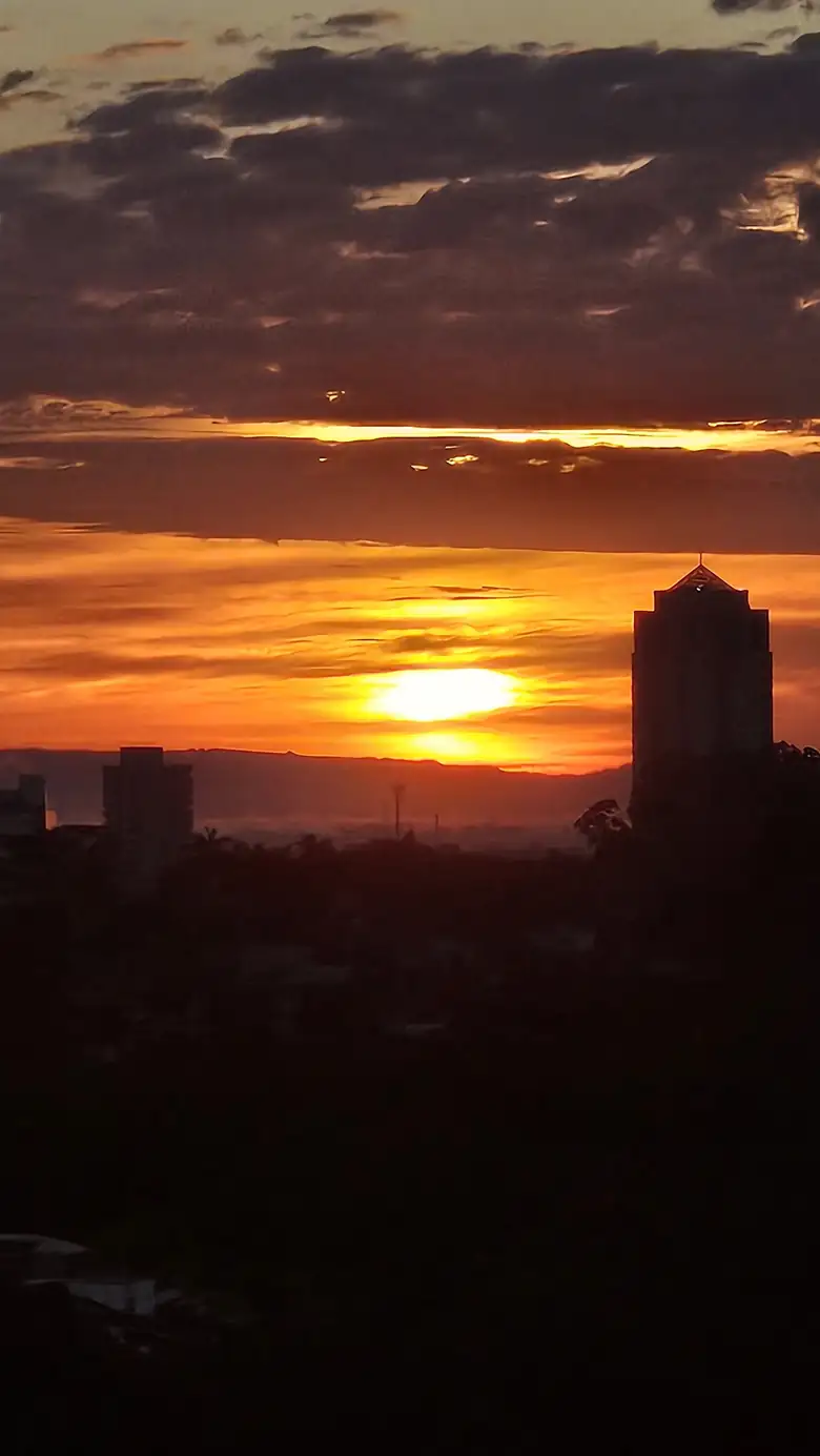 Amanhecer observado a partir do apartamento, foto 12