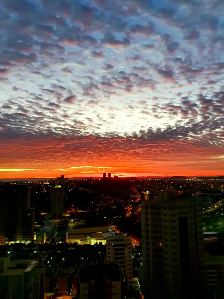 Entardecer observado a partir do apartamento, foto 01