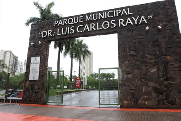 Entrada do Parque Municipal Dr. Luis Carlos Raya