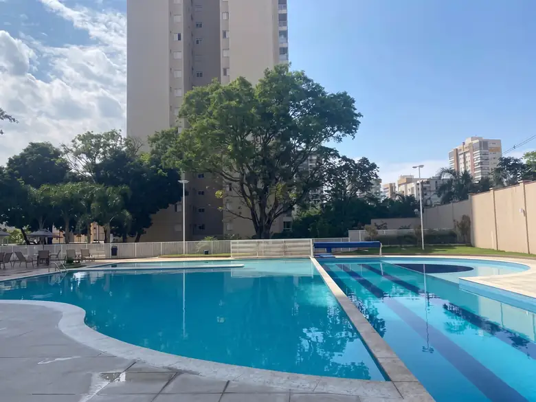 Área de piscina do condomínio Grand Raya, foto 03